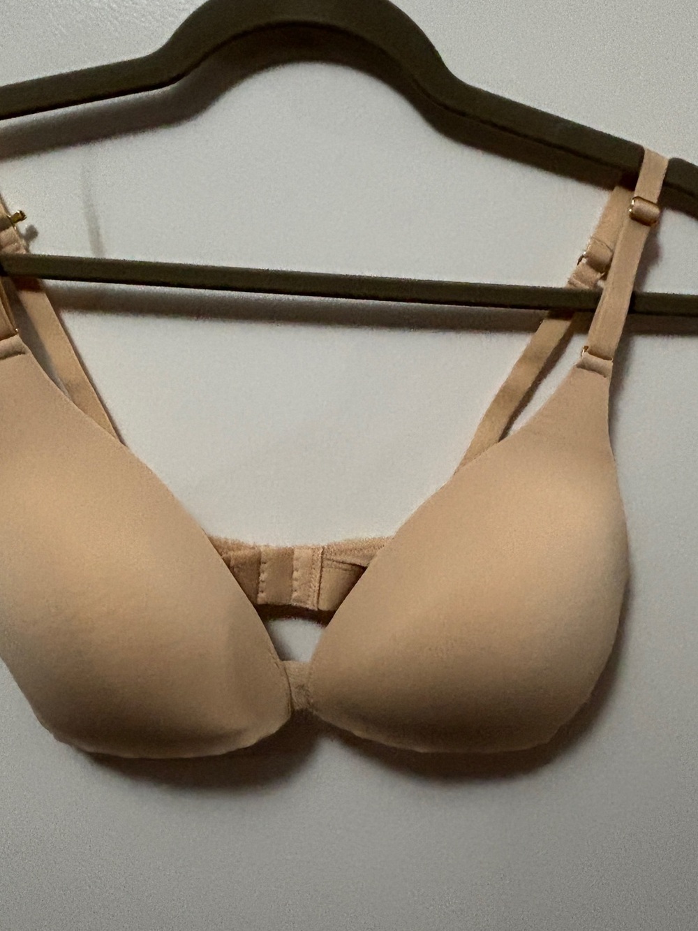 Lively Wireless Plunge Bra Beige Medium Convertible Racerback Comfort Bra - Picture 2 of 9